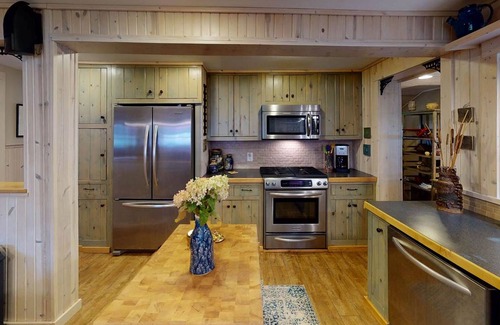 Levering Haus | Make Memories This Summer-Easy Access to All Things Northern Michigan