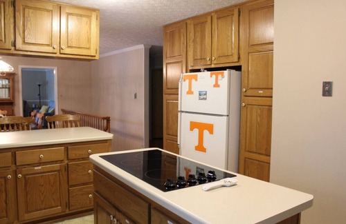 Harriman Haus | Making Memories on Watts Bar Lake