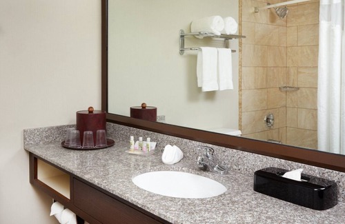 Matteson Haus | Making The Best Memories Along The Way! 2 Classy Units, Onsite Restaurant & Bar
