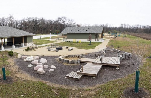 Matteson Haus | Making The Best Memories Along The Way! 2 Classy Units, Onsite Restaurant & Bar