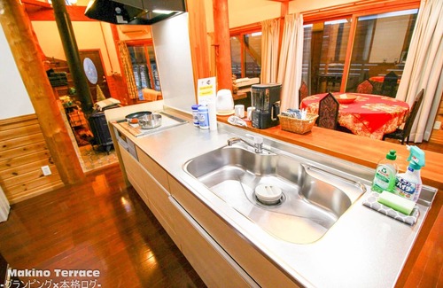 Mikata-gun Haus | Makino Terrace GlampingOutdoor play with authent - Forest house / Takashima Shiga