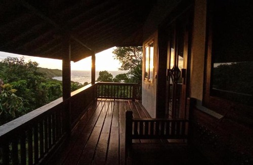 Sekongkang Haus | Maluk House (1 bedroom)