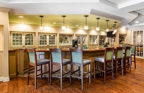 Crystal River Haus | Manatee Encounter! Near Three Sister Springs! Free Parking, Pool!