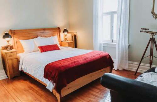 Mauricie Bed & Breakfast | Manoir Des Curiosits