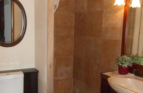 Gerland Haus | Small Manor House with pool near to legendary Nuits St Georges