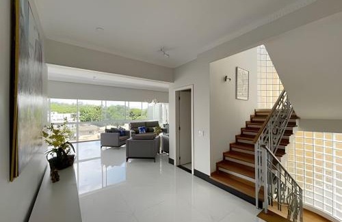 Cotia Haus | Mansão com Piscina | Conforto e Exclusividade