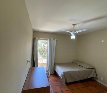 Pero Haus | Mansão com quintal amplo em Cabo Frio-Ogiva