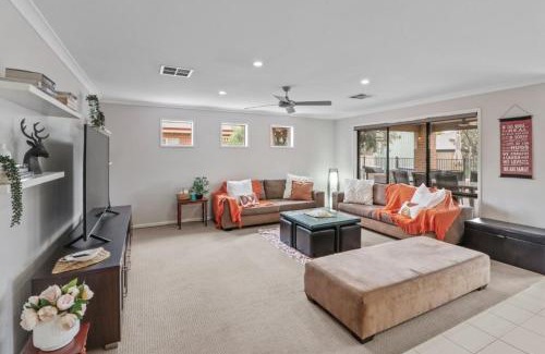Mansfield Haus | Mansfield Accommodation - Sojourn on Stewart