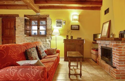 Pruneda Haus | Mansion in Nava with Pool & Terrace