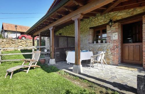 Pruneda Haus | Mansion in Nava with Pool & Terrace