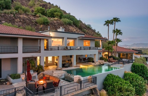 Paradise Valley Haus | Herrenhaus am Berg! Spektakuläre Aussicht, schöner Pool, Spa, Grill, Dampfbad