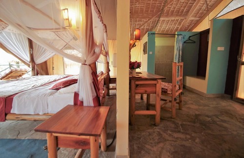 Voi Kabine | Manyatta Camp