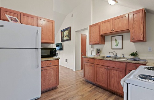 West Central Wohnung | Maple Manor City View