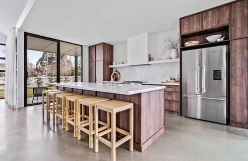 Berry Haus | The Loft at Maple Cottages, Berry - by Linnaeus Collection