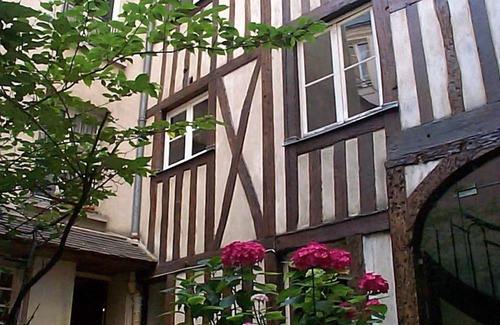 3rd Arrondissement Wohnung | Marais - Einzigartiges "Landhaus im Herzen von Paris" Romantisches Gartenapartment