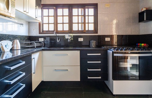 Horto Villa | Maravilhosa casa com piscina em Ubatuba