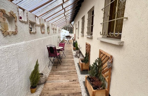 Marburg Haus | Marburg Apartment "Relaxed Erwin" in a with balcony and fireplace