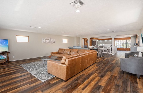 Ormond-by-the-Sea Haus | "Margarita Manor" - Oceanfront Pool Home -5BR/5BA