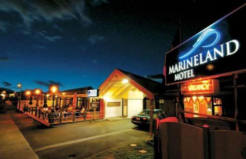 Westshore Hotel | Marineland Beachfront Accommodation