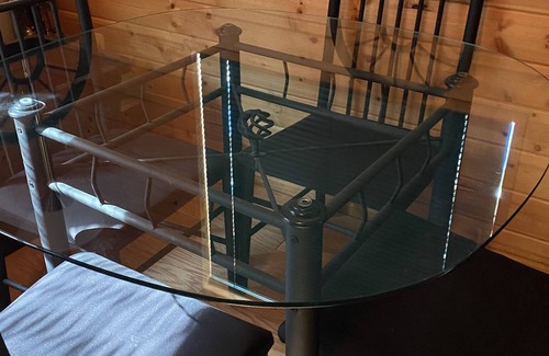 Mammoth Creek Haus | Marjos Cabin at the Lake