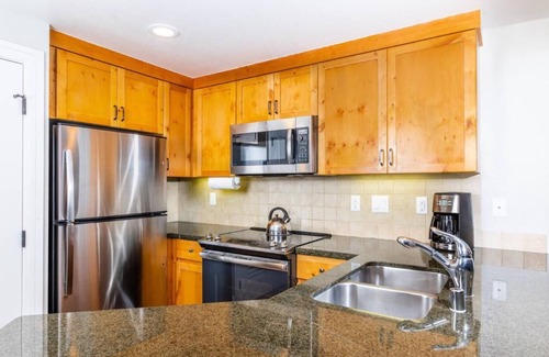 South Lake Tahoe Resort | Marriott's Timber Lodge