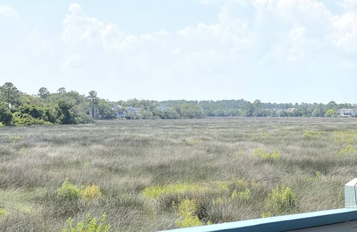 Saint Simons Heights Eigentumswohnung | Marsh Front - Three Bedroom - Zu Fuß zum Redfern Village