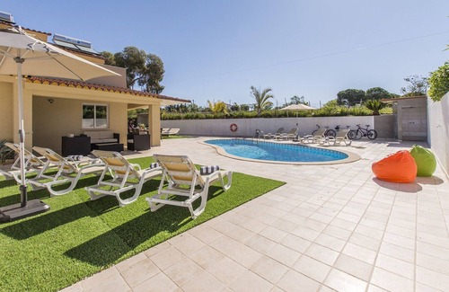 Estombar Villa | Wunderbare Carvoeiro Villa | Quinta da Saudade | Privater Pool | Tischtennis