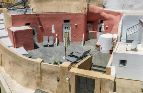 Karterados Villa | Marvellous Santorini Villa | Villa Bilbo | Double Room with Shared Furnished Terrace | Karterados