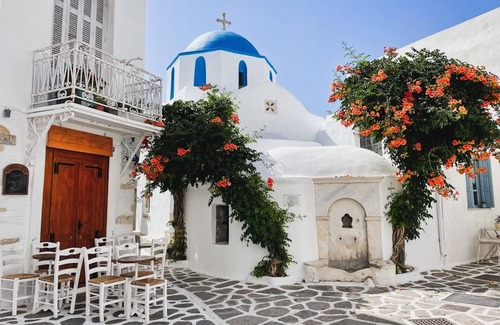 Karterados Villa | Marvellous Santorini Villa | Villa Bilbo | Double Room with Shared Furnished Terrace | Karterados