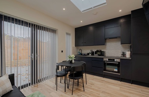 Enfield Highway Eigentumswohnung | Marvelous condo in Enfield, Free WiFi, Free Parking