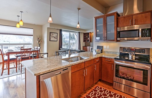 Manson Eigentumswohnung | Manson Condo w / Pool Zugang-Schritte zum Lake Chelan!