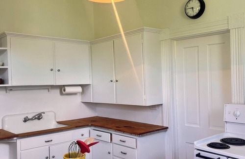 Montpelier Haus | Marvelous Victorian home in Montpelier! Just a quick drive to Bear Lake!