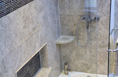 North Cleveland Park Haus | Eigenes Bad im Hauptschlafzimmer in unberührter Lage in DC