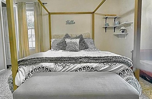 Loring Heights Haus | Master Bedroom, Great Location in Atlanta!