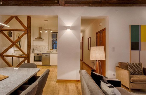 Encarnacao Wohnung | Master Historical Gem in Chiado