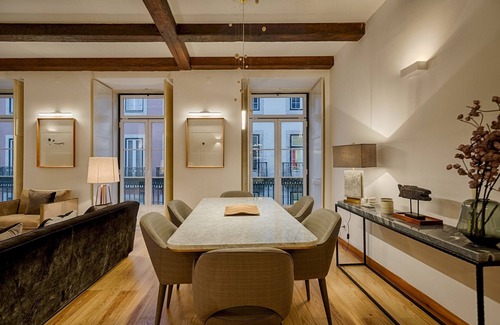 Encarnacao Wohnung | Master Historical Gem in Chiado