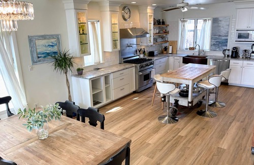 Prides Crossing Haus | Master Suite with magnificent views of the ocean