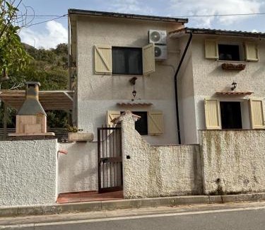 Montecani Haus | MASUA HOUSE PRESTIGE-two minutes from the sea