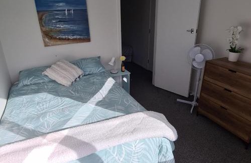 Matapouri Haus | Matapouri bach - beautiful Northland beach