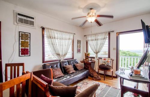 Georgeville Haus | Mattea Vacation House at Bella Vue Estate