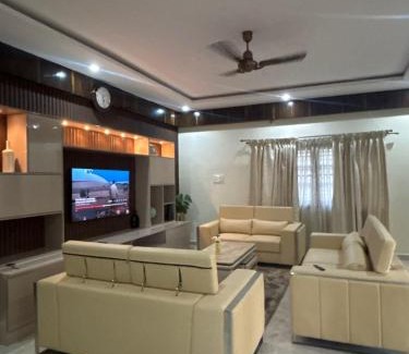 Hole Narsipur Haus | Max farms