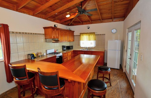 Hopkins Kabine | Maya Heights Village Resort