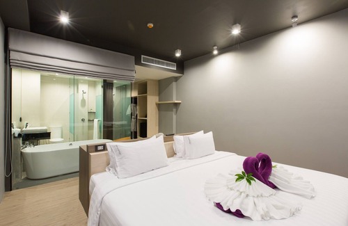 Ban Bo Han Hotel | Maya Phuket Airport Hotel