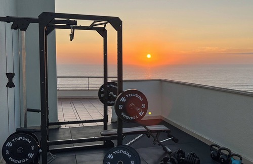 Ericeira Wohnung | Maybe the best view in Portugal/Jacuzzi/Gym/Game room/AC/600m walk to town