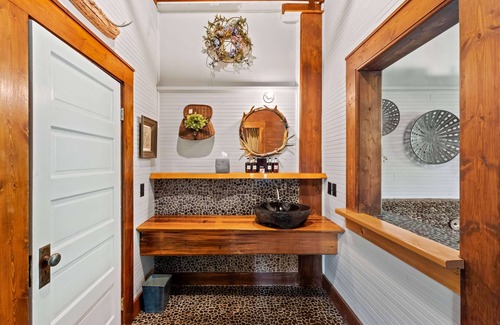 McCloud Hotel | Mccloud Mercantile Hotel