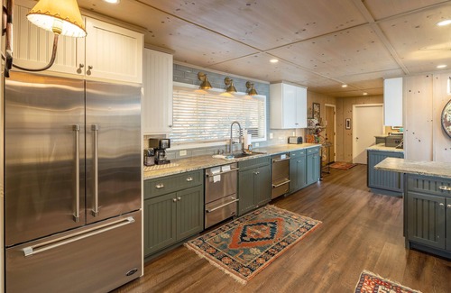 Tahoma Haus | McCown am See: 5 BR / 4 BA Haus / Hütte in Tahoma, Schlafen 14