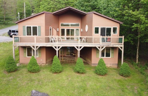 Terra Alta Haus | McFerson unique home at Alpine Lake