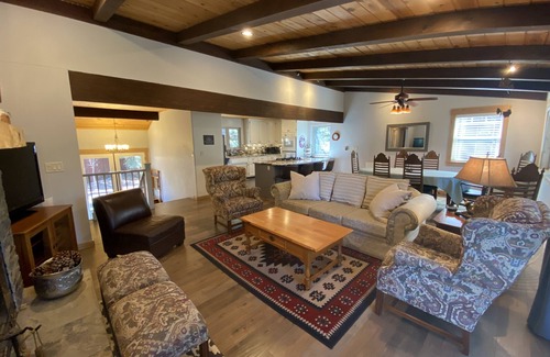 Country Club Estates Haus | Meadow Vale Lodge, mit Genugtuung Haus, Waldlage