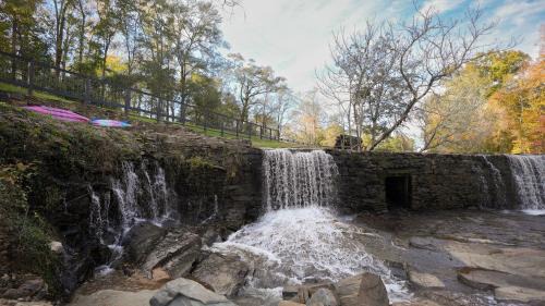 Lee County Haus | Meadows Mill House II