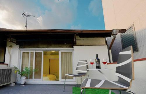 Nishinari Villa | Meek House 难波6分钟车程&最近电车站1分钟&奈良京都一小时&大型超市旁&安静生活区